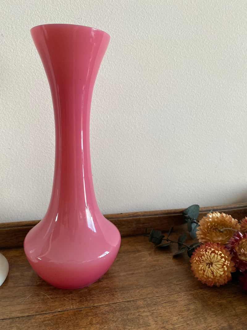 Vase en opaline soliflor rose