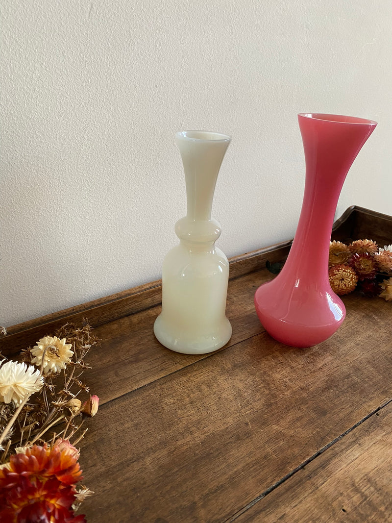 Vase en opaline soliflor rose