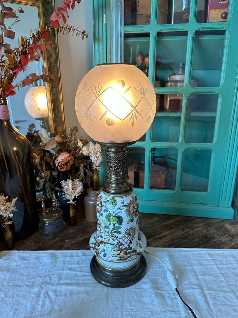Lampe à huile électrifiée en laiton estimation 1930