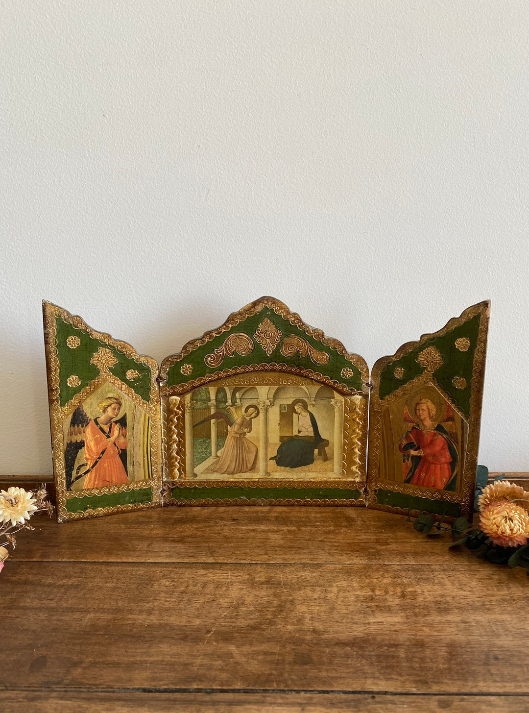 Triptyque religieux en bois style florentin