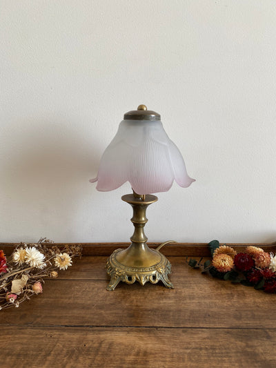 Lampe de chevet socle en laiton et abat jour fleur