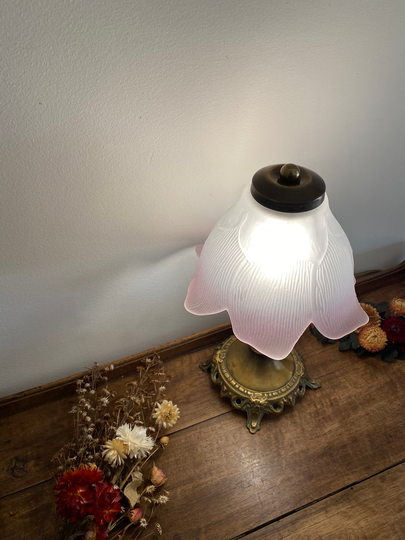 Lampe de chevet socle en laiton et abat jour fleur