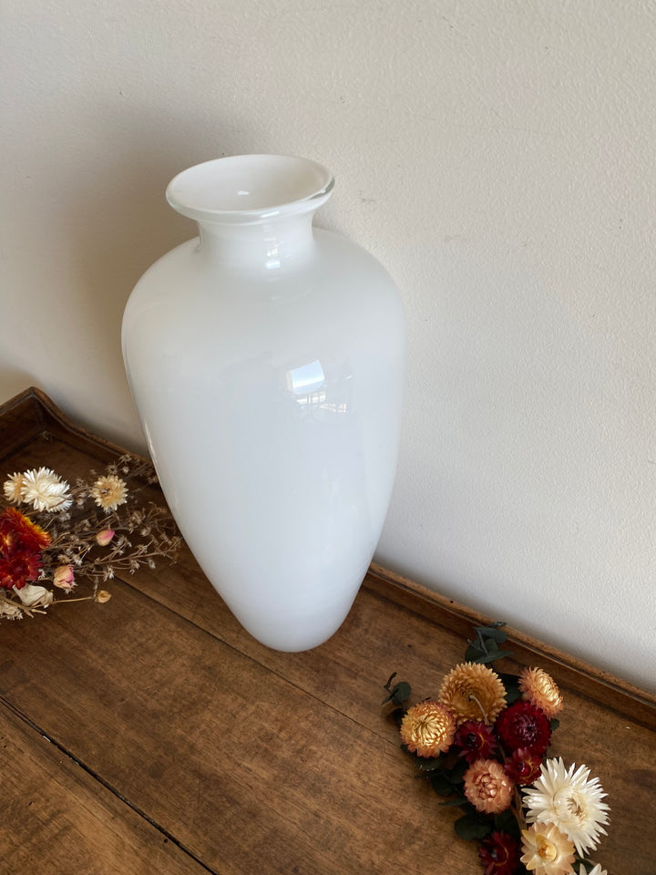 Vase en opaline blanche XL