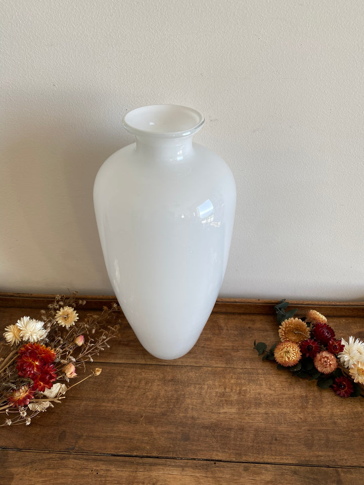 Vase en opaline blanche XL