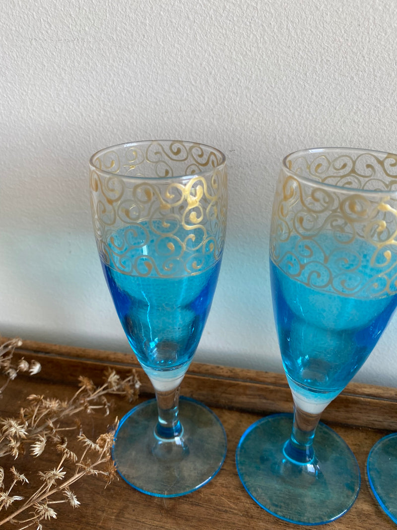 Flûtes à champagne tons bleus frise dorée