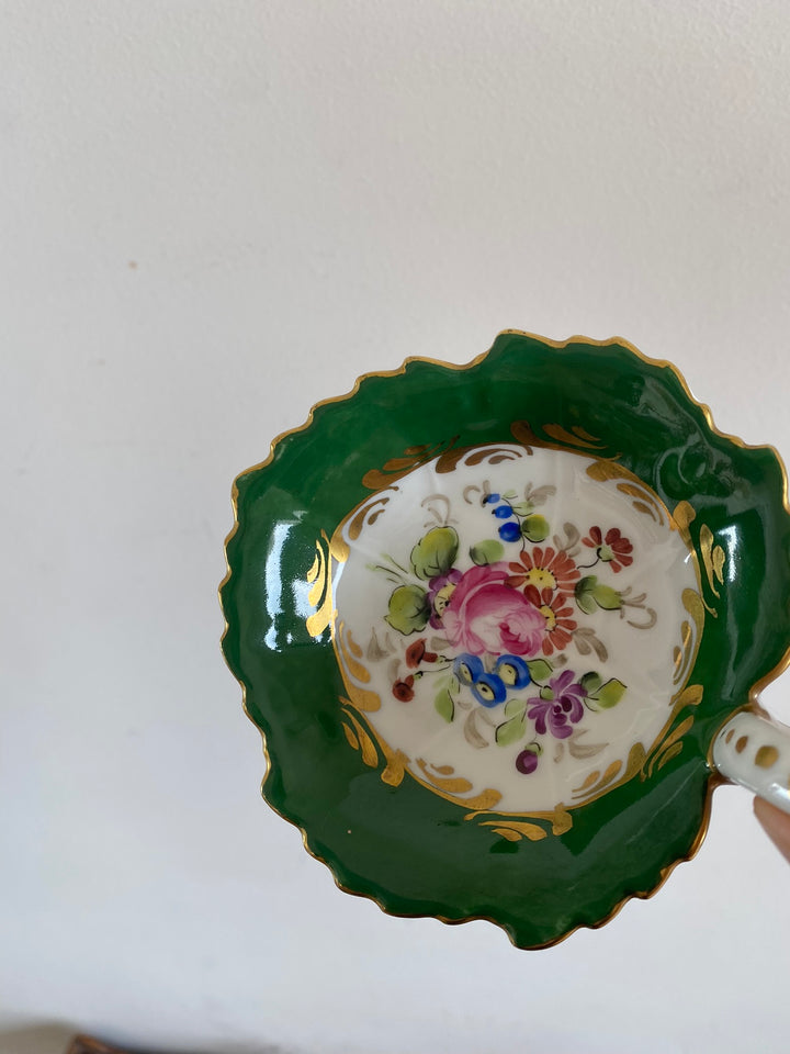 Coupelle en porcelaine motif fleurs tons verts