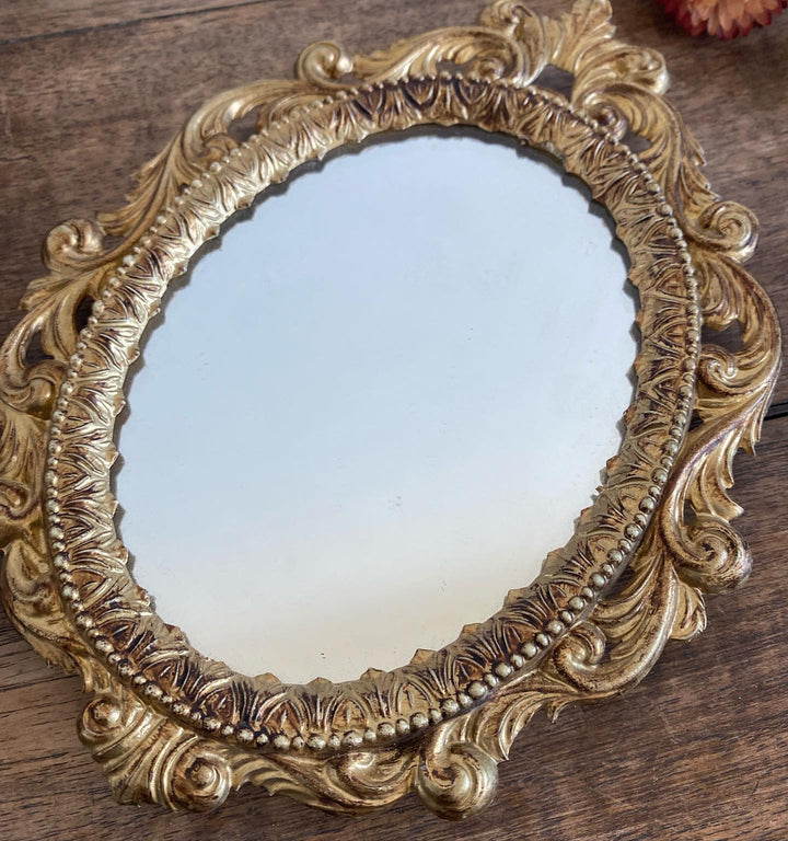 Petit miroir doré style baroque