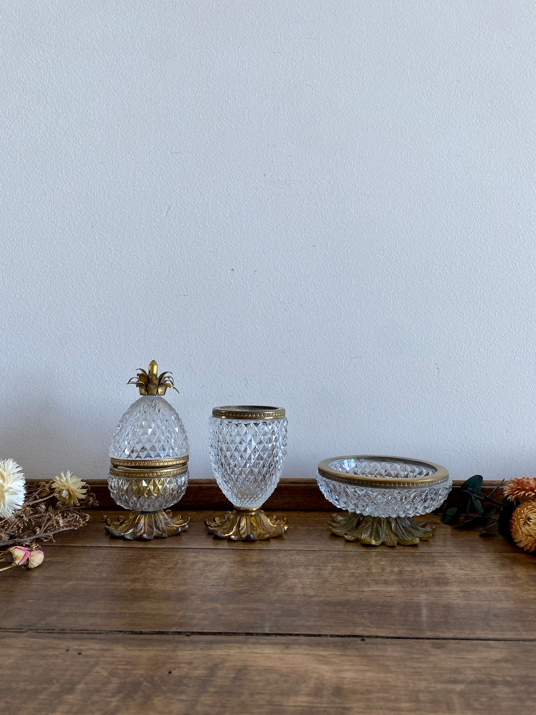 Ensemble décoratif en verre taillé et laiton doré