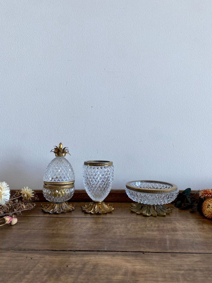 Ensemble décoratif en verre taillé et laiton doré