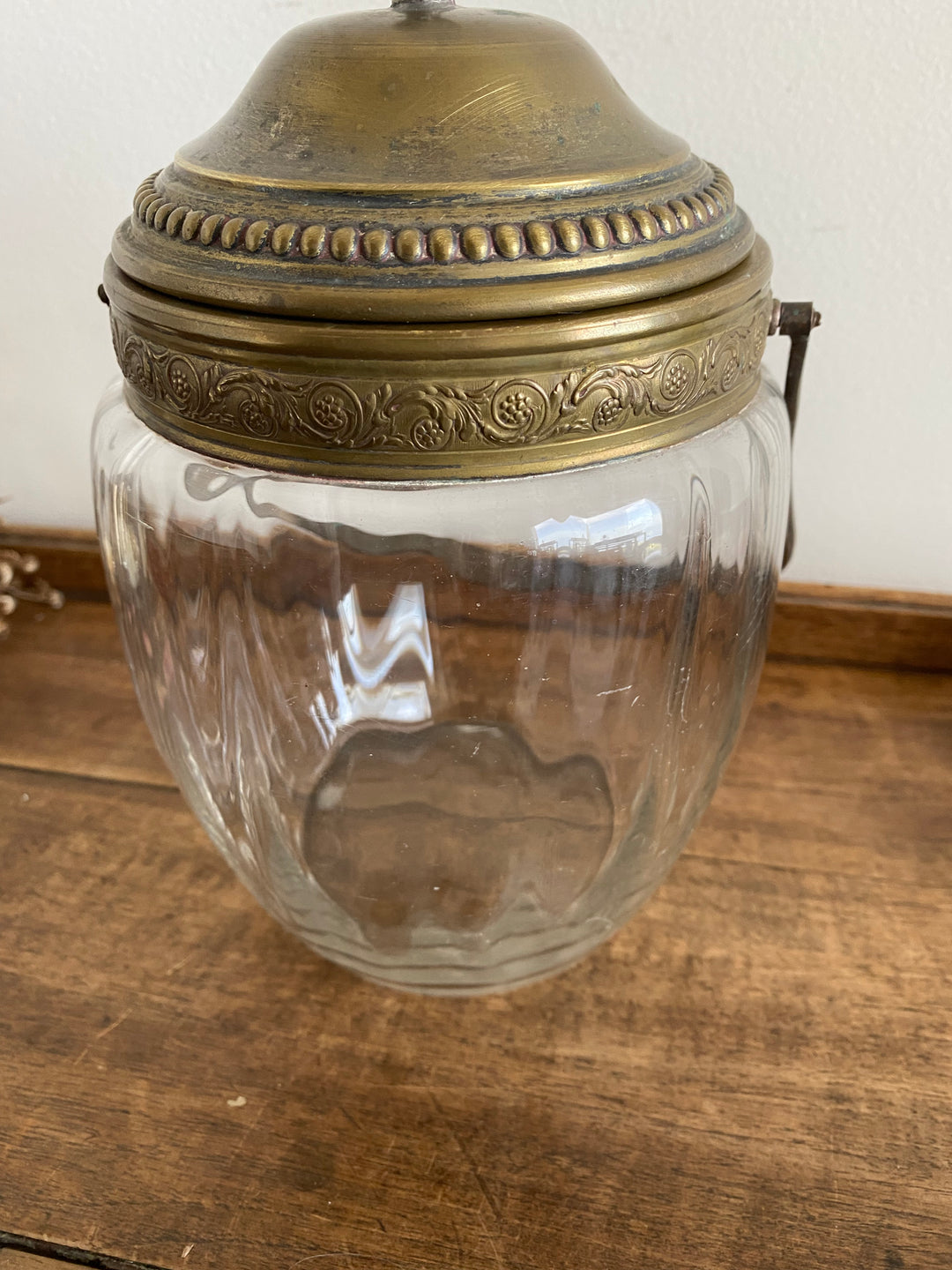 Pot à biscuits en verre ancien