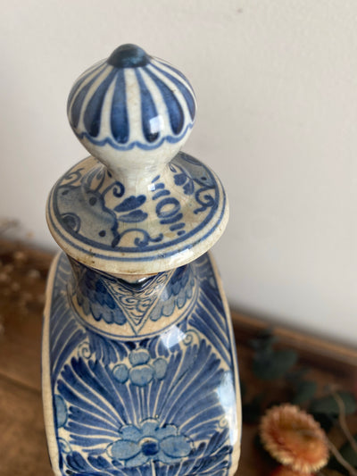 Carafe faïence de Delft fin XVIII