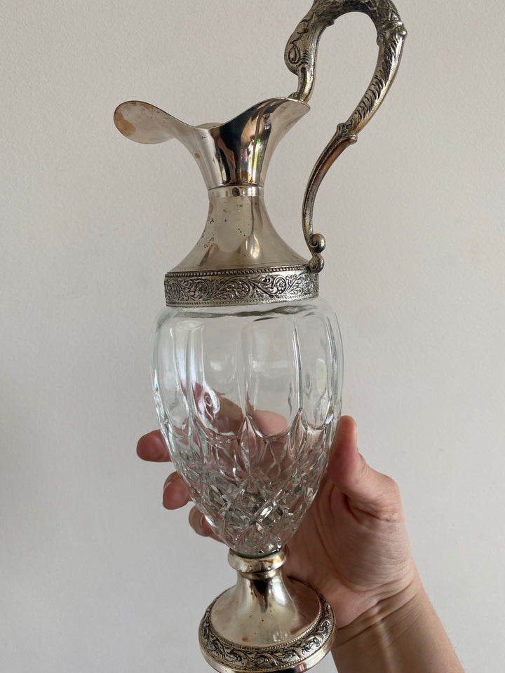 Carafe en verre travaillé et métal argenté