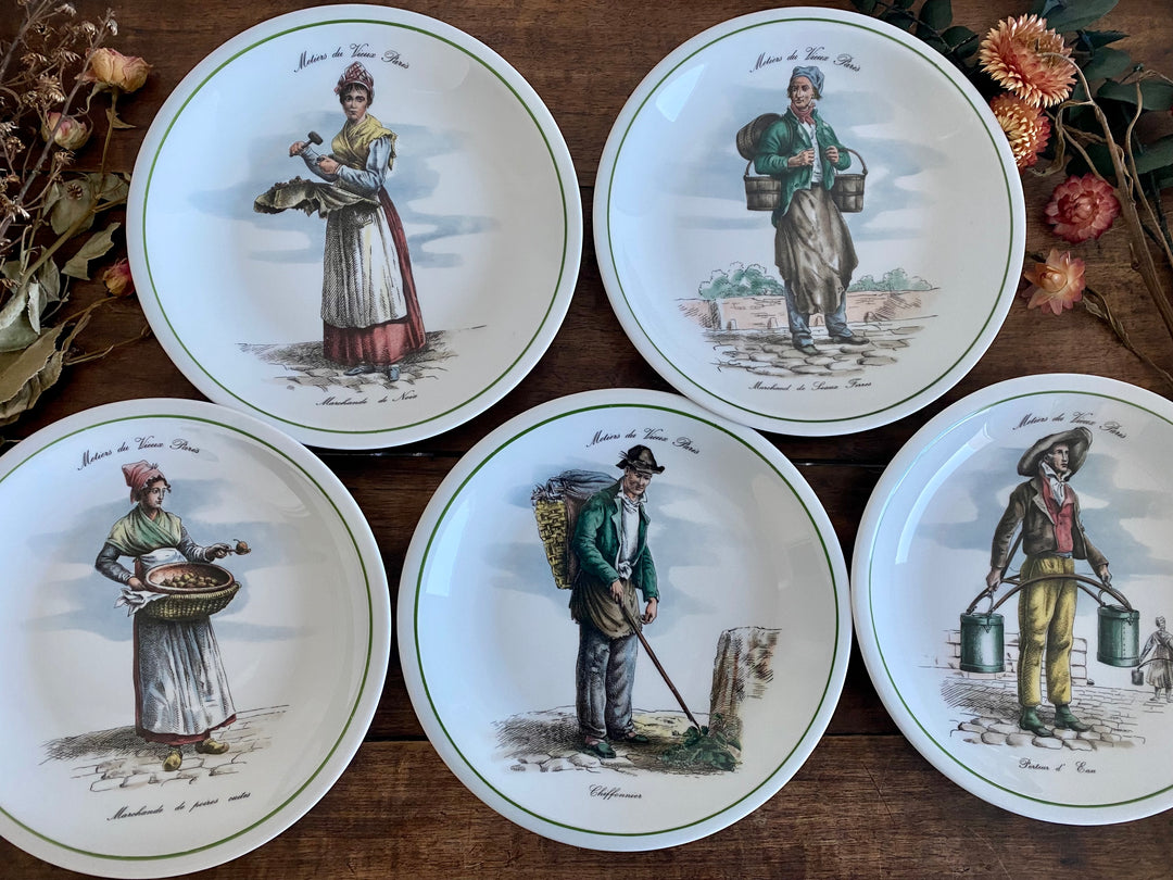 Assiettes à dessert en porcelaine du Berry "Métiers du Vieux Paris"