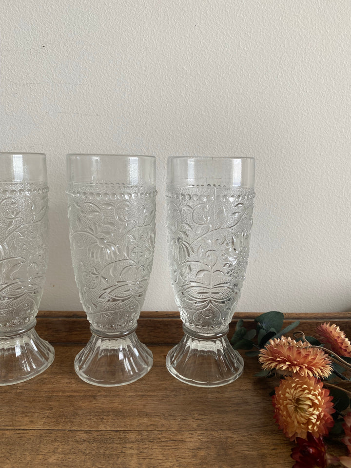 Verres à pieds gravés véritable Bohème