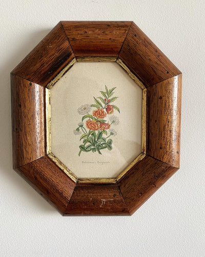 Cadre en bois octogonale bouquet de balsamine et marguerite