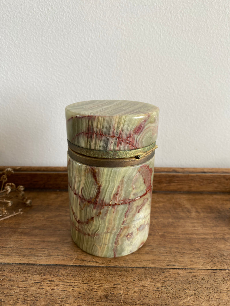 Boîte en onyx verte forme cylindrique