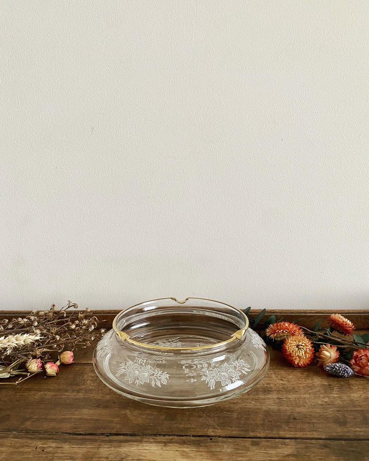 Cendrier en verre transparent avec bordure dorée