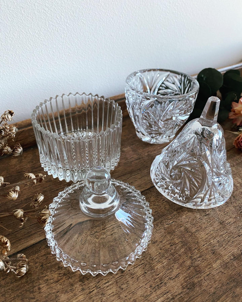 Petits pots décoratifs en verre et cristal