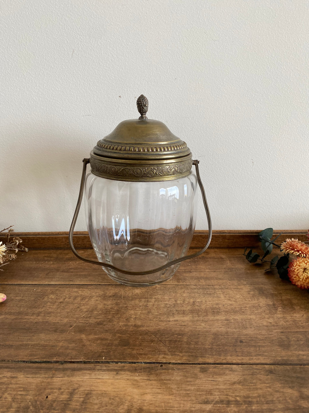 Pot à biscuits en verre ancien