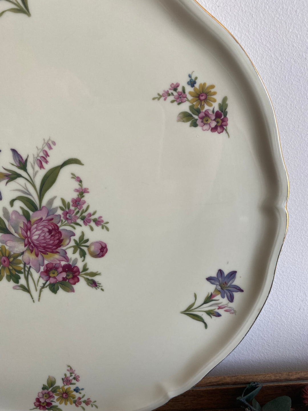 Plat à tarte fleuri porcelaine de Limoges