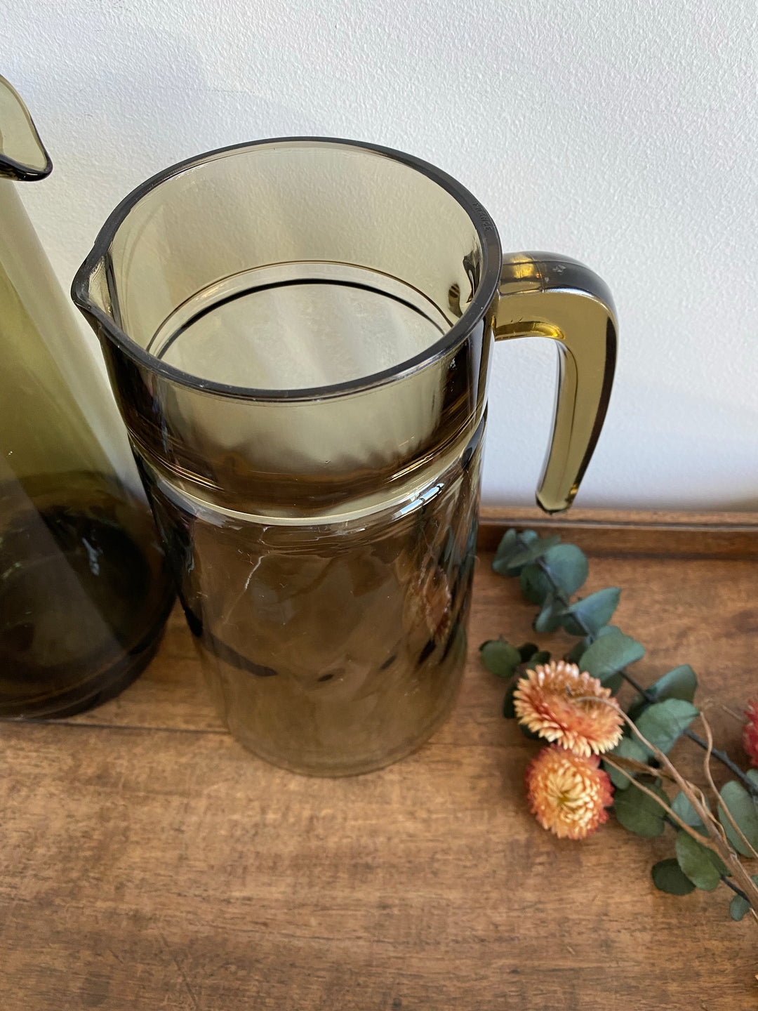 Carafes en verre fumé retro