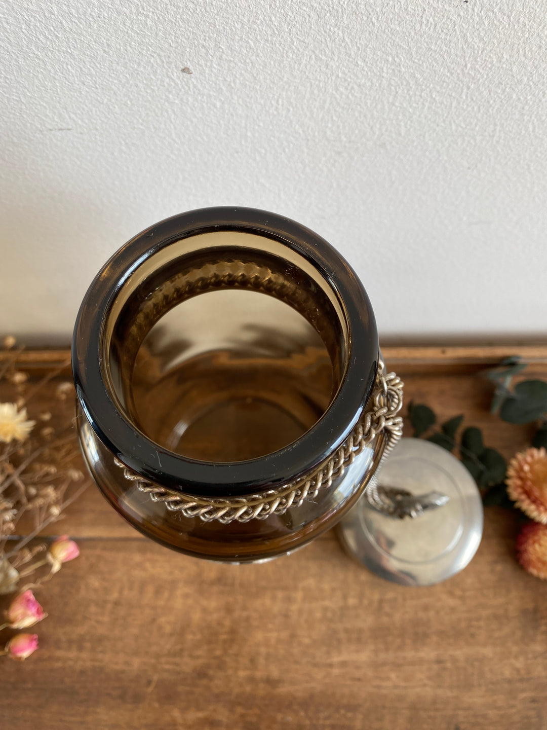 Bouteille pour fruits à l'eau de vie en verre fumé