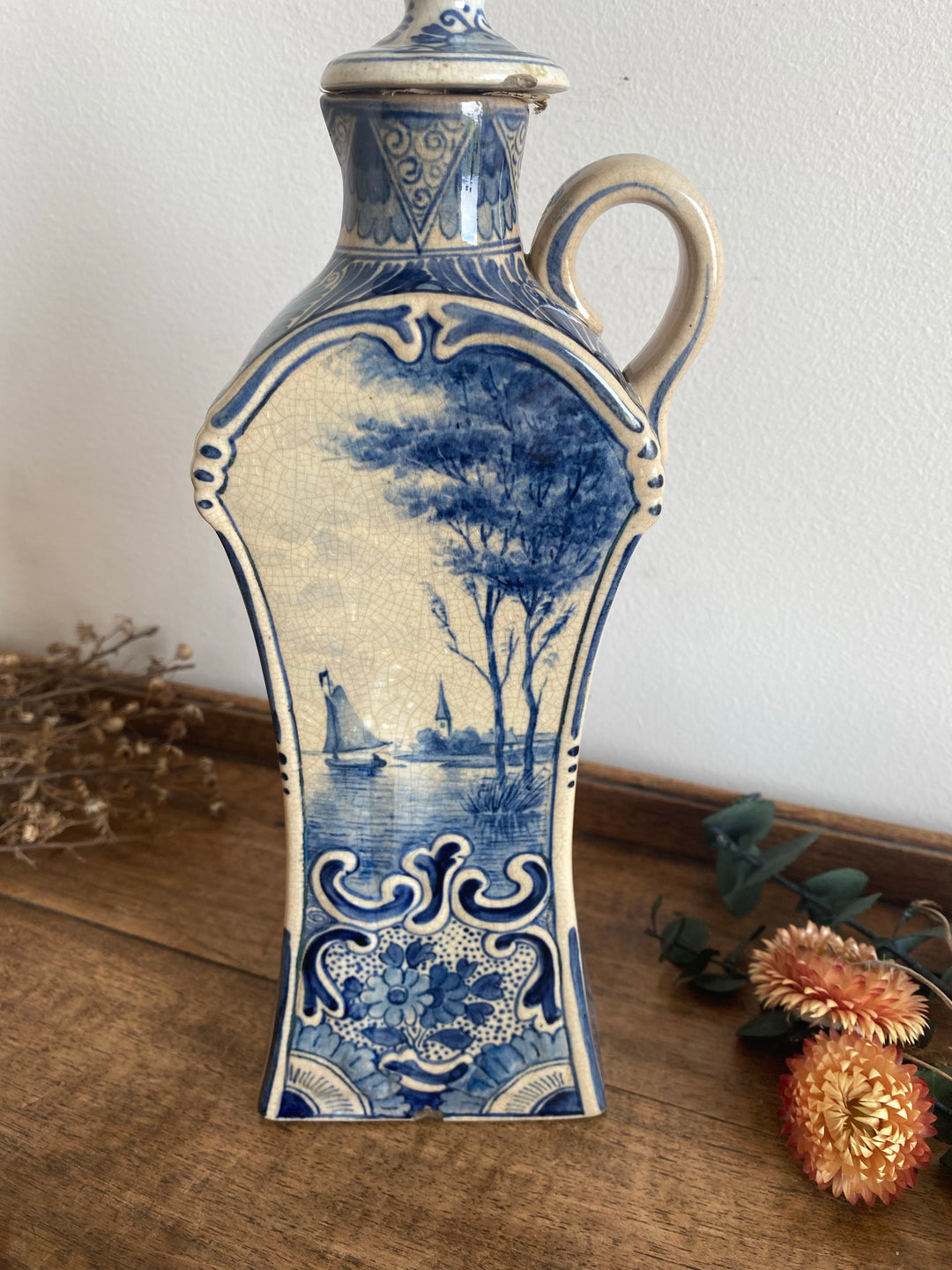 Carafe faïence de Delft fin XVIII