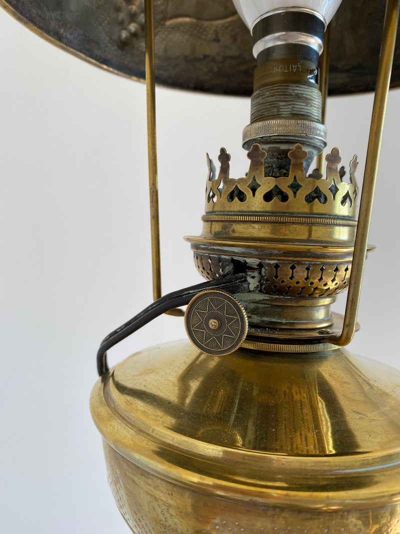 Lampe Laiton Ancienne - 1 626 en vente sur Lampe Laiton Ancienne - 1 626 en vente sur