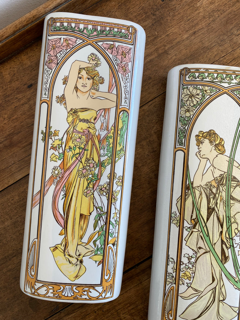 Vases en porcelaine style Art Deco inspiration Mucha