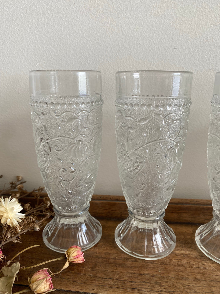 Verres à pieds gravés véritable Bohème