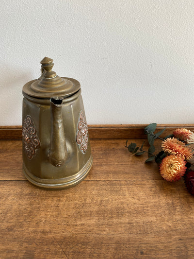 Cafetière ancienne en laiton