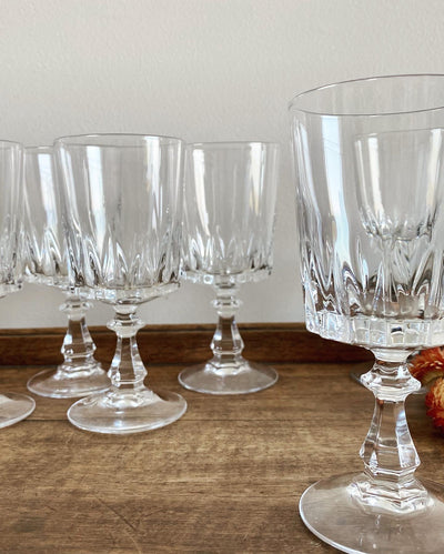 Verres à pieds en cristal