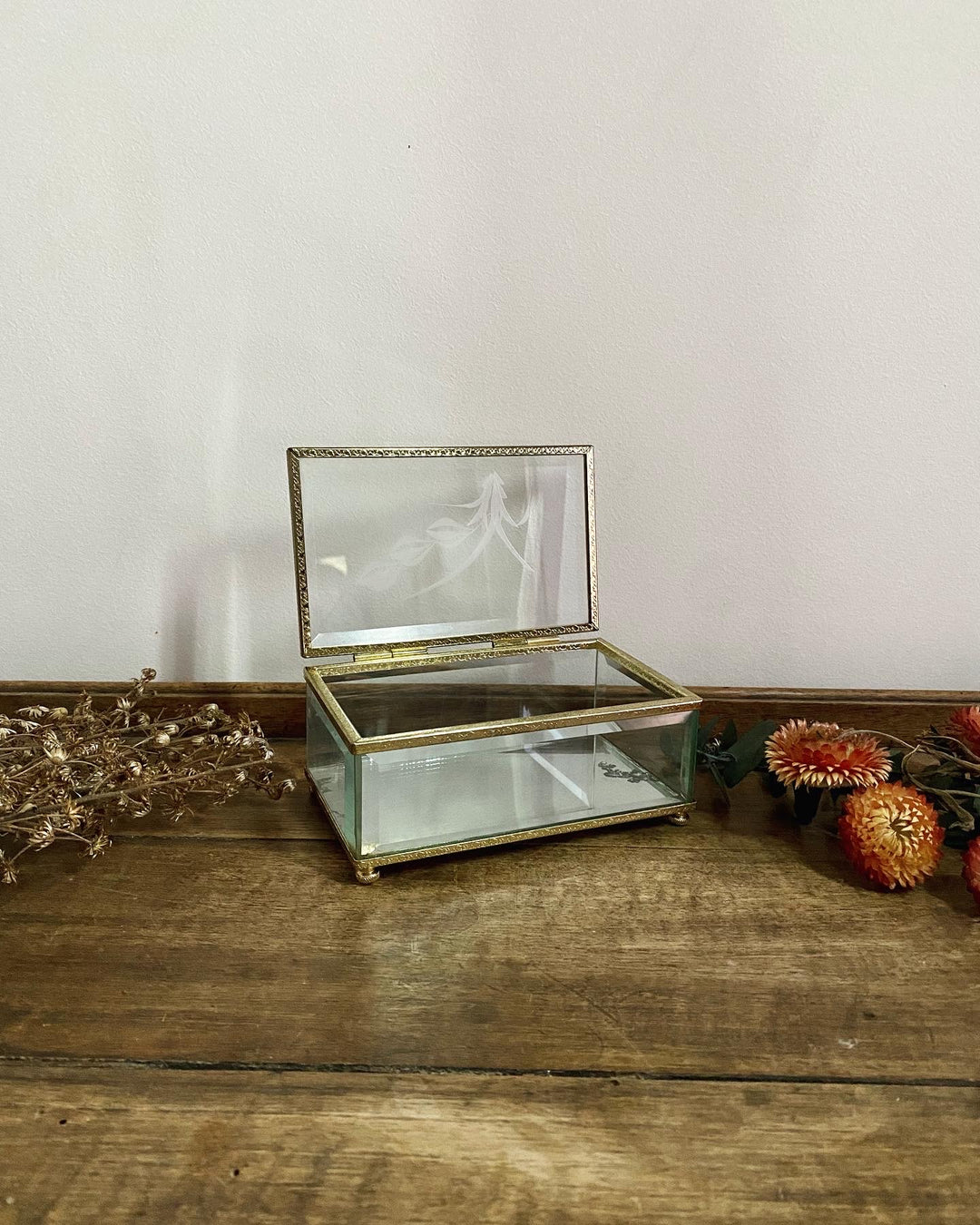 Boîte à bijoux en verre vintage