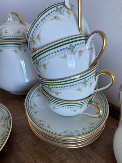 Service complet porcelaine de Limoges J&B France