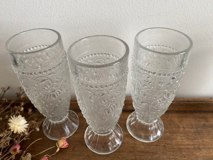 Verres à pieds gravés véritable Bohème