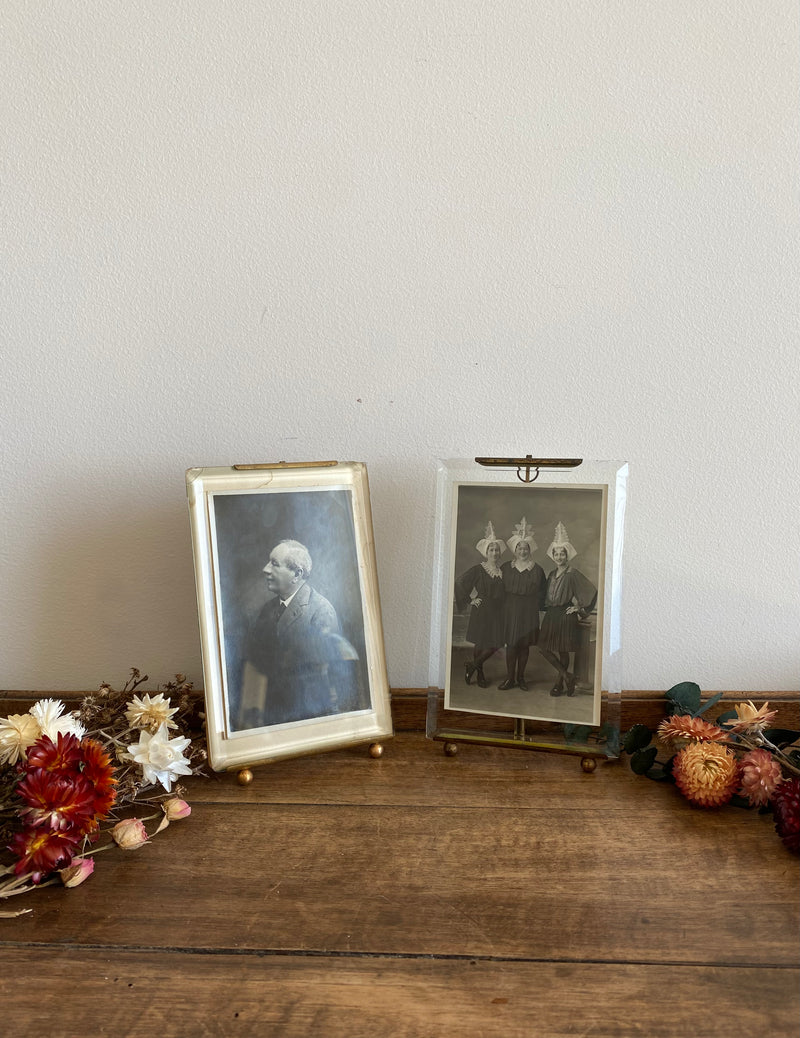 Magnifique cadre photo ancien en laiton, fin du 19ème siècle En vente Magnifique cadre photo ancien en laiton, fin du 19ème siècle En vente